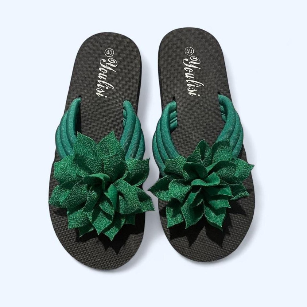 Youlisi green floral thong flip flops size 9